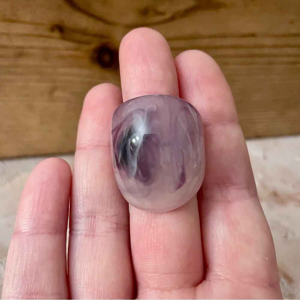 Lavender Purple Swirl Dome Ring, Metal Free Size 8 - Picture 8 of 9
